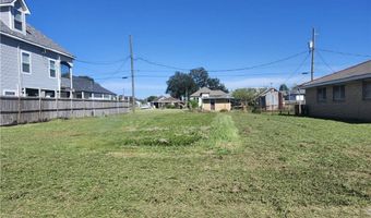 405 GENET Dr, Arabi, LA 70032