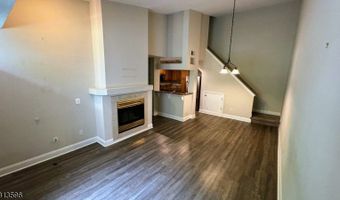 54 Wentworth Rd, Bedminster, NJ 07921