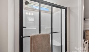 180 Moravian Ct, Advance, NC 27006