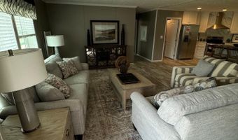7413 Detonti Rd, Bauxite, AR 72011