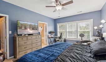 24722 CLOCK TOWER Sq, Aldie, VA 20105