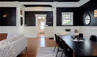 45 Ayrault St 5, Newport, RI 02840