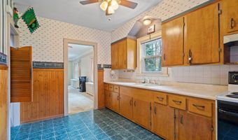 42 Collins Pl, Albany, NY 12208