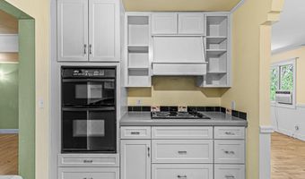 500 Poplar Pl, Ashland, OR 97520