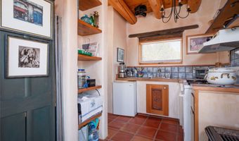 126 CR 156 A, Abiquiu, NM 87510