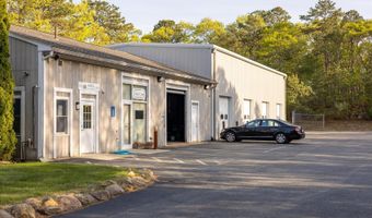 7 Colonel Dr, Bourne, MA 02532