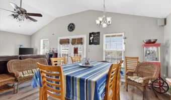 4031 Bank St, Bay St. Louis, MS 39520