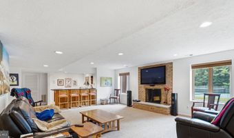 8004 SPLIT OAK Dr, Bethesda, MD 20817