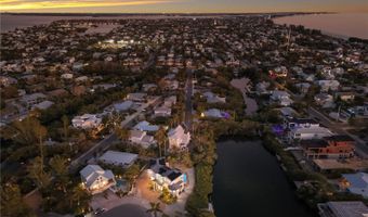 313 HAMMOCK Cir, Anna Maria, FL 34216