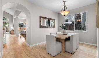 61041 Chamomile Pl, Bend, OR 97702