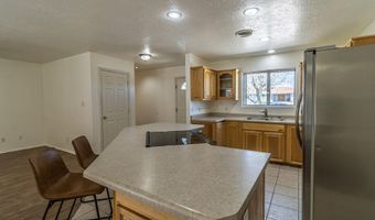 208 SWIRE HEIGHTS Dr, Aztec, NM 87410