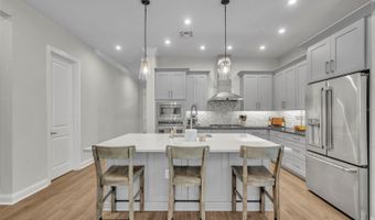 1835 LAKE SUE Dr, Orlando, FL 32803