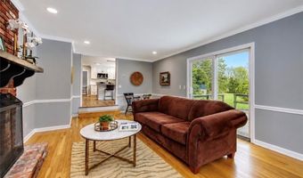 3 Pinetop Rd, Barrington, RI 02806