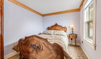 305 N Main St, Alma, WI 54610