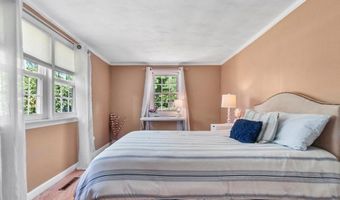 216 Oregon Rd, Ashland, MA 01721