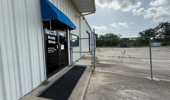 1417 S Velasco, Angleton, TX 77515