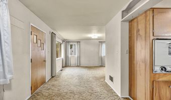 221 S Iris St, Carson City, NV 89703