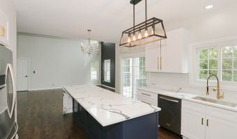 1321 Ivy Ln, Algonquin, IL 60102