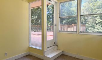3023 Woodland St, Ames, IA 50014