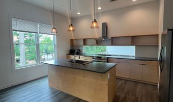 217 North, Athens, GA 30601
