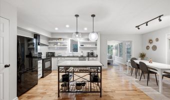 323 PALMER Rd, Basye, VA 22810