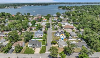 14 Larboard St, Beachwood, NJ 08722
