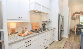 102 Eastwood Dr, Brandon, MS 39042
