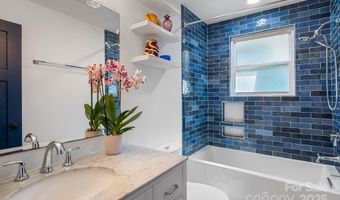 11 Upland Rd, Asheville, NC 28804