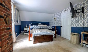 38 Border St, Amherst, NH 03031
