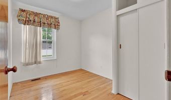 7161 Val Brook Ln, Affton, MO 63123