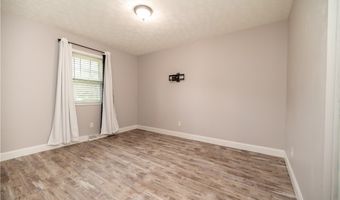 4829 New Rd, Austintown, OH 44515