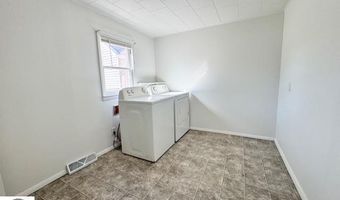 348 N Grover Ave, Alma, MI 48801