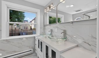 46 E 44TH St, Bayonne, NJ 07002