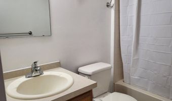 1 Red Lodge Dr 5, Alloway, NJ 07462