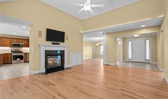 125 West Rd, Cumberland, RI 02864