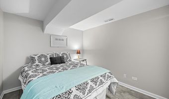 39867 N Harbor Ridge Dr, Antioch, IL 60002