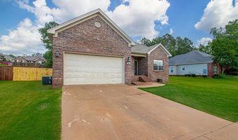 3906 Edgewater Dr, Benton, AR 72019