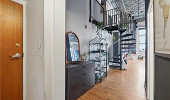 120 S 15th St 301, Airville, PA 15203