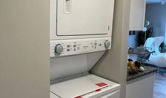 14 Phillips St 2F, North Kingstown, RI 02852