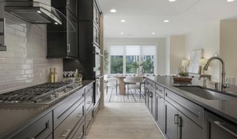 10374 JACOBSEN St, Bethesda, MD 20817