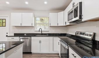 509 Brown St, Albertville, AL 35950