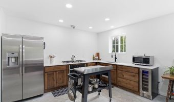 92 Bluebird Ln, Clark Fork, ID 83811