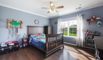 5 Denise Dr, Allentown, NJ 08501