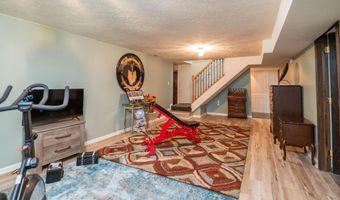 989 McCabe Ave NE, Ada, MI 49301