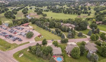 512 S Country Club Ave, Brandon, SD 57005