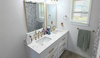 528 J St, Bedford, IN 47421