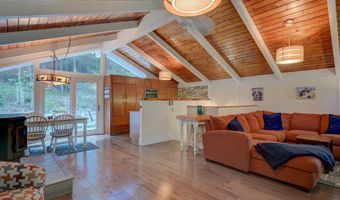 400 Rolling Ridge Rd, Bartlett, NH 03812