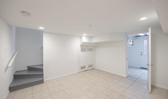 156 WESMOND Dr, Alexandria, VA 22305