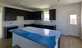 147 Peeps Ct, Adkins, TX 78101