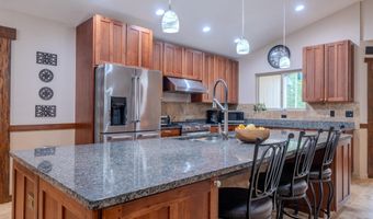 10570 E FAR CRY Rd, Athol, ID 83801